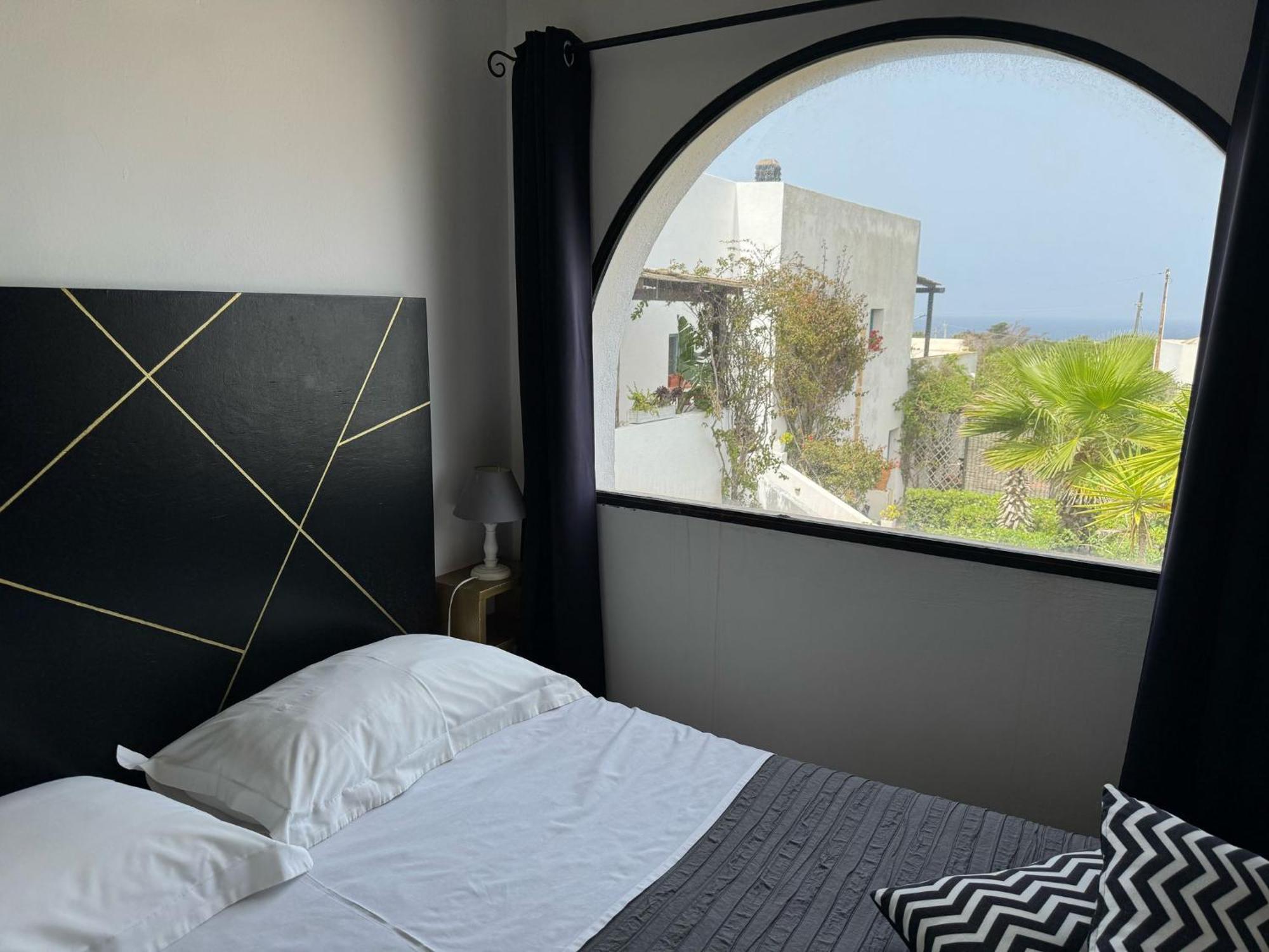 Le Lanterne 3* Pantelleria